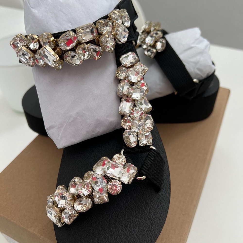 Steve Madden Black Sandals with Crystal Accents - Picture 10 of 10